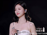 假如世上真有仙女，吴宣仪妥妥仙女本仙！泪珠造型好美！