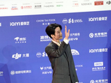 檀健次骑共享单车携风车亮相北影节红毯，现场氛围怎样？