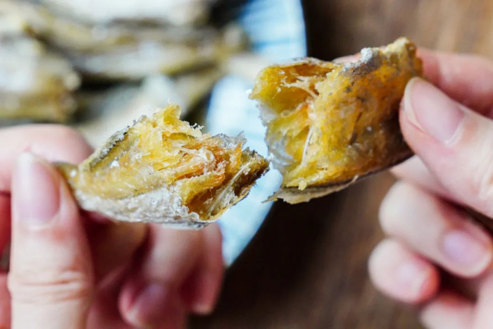 小黄鱼肉质饱满，新鲜度有保障，口感才会酥脆！