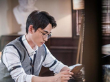 《重启》剧组为毛晓彤庆生,还开庆生直播,朱一龙吃蛋糕再上热搜