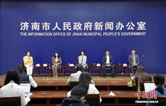 图为记者见面会现场。沙见龙 摄