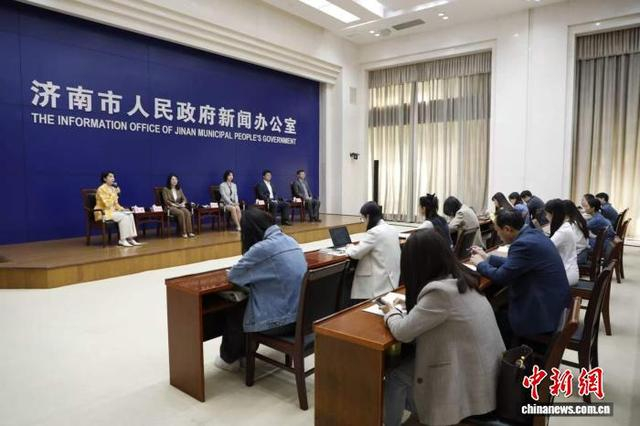 图为记者见面会现场。沙见龙 摄