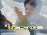 郭碧婷带女儿为向太庆生,4岁向芷身高惊人,笑起来像翻版的她