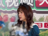 李艺彤称赞庄法中文歌表现优秀
