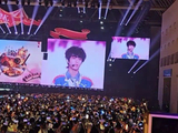 王烁然在舞台上回应给二班写歌《YESSIR》！