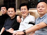 徐静蕾住海外种花写字，有人骂她逃了，其实她早把路走稳了