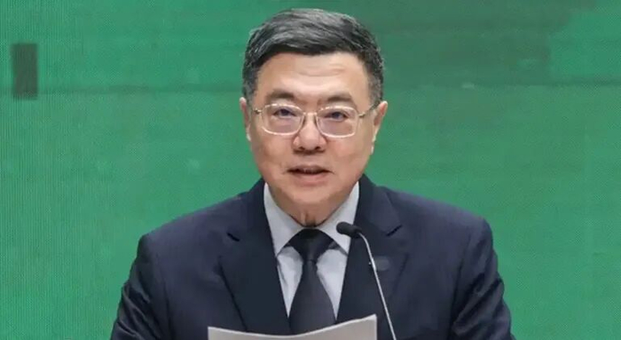 台行政机构负责人卓荣泰