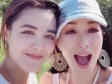 49岁钟丽缇与大女儿同框出游,混血女儿颜值超高,两人似姐妹!