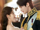 《21世纪大君夫人》首播破8%!IU边佑锡契约婚姻引爆收视_小熊的娱乐日记