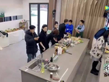 孙坚分享烟花想让唐嫣永远做童话里的公主！ 真的有被这份友情感动到