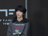 纪录片《荣耀之战》中公开的桂瑞少年合作歌曲为何被粉丝称为‘迟到回信’？