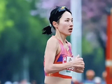 笑着与观众挥手！张水华收10万出场费后因伤退赛 108天已赚43万