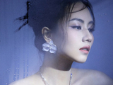 刘惜君在《歌手2025》帮唱后，为何能直接获得《歌手2026》的首发邀请？