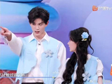 “如果你开门不是我，就不让他背你！”凯哥又要吃醋了