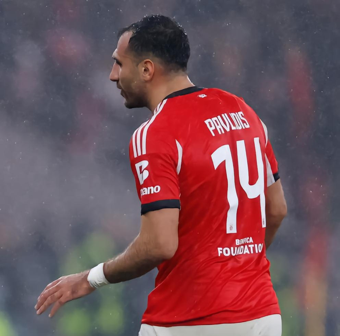 随着波尔图2-0，葡体1-2本菲卡，葡超排名更新：穆帅追逐欧冠资格