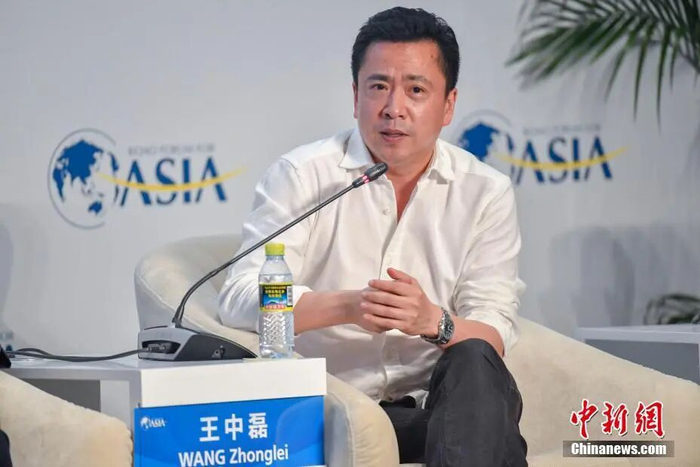 美媒称美军用机器人在霍尔木兹海峡排雷