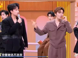 侯明昊霸气牵手谭松韵！委屈巴巴后反撩甜炸了！