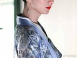 全身长满成语的女人