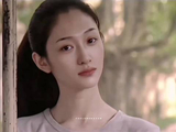 该如何形容李小冉的美貌呢？ 每个年龄段都美到了极致，一天~一天~贴近你的心