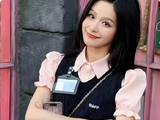 短剧演员余茵在出演于正执导的长剧《玉茗茶骨》时有何表现？