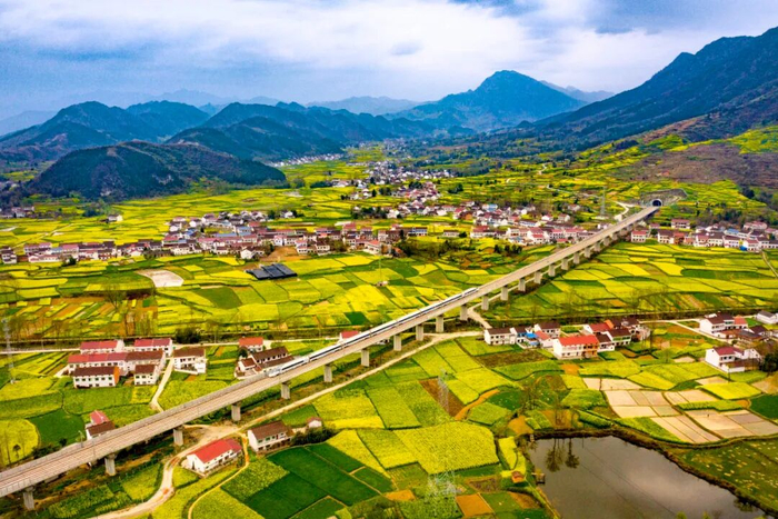 西成高铁   图片来源：西铁资讯