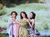 与李小冉、王濛的初代版本相比，杨迪三人组的《心愿便利贴》改编有何不同之处？