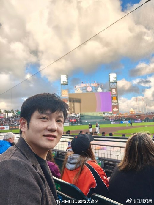 樊振东任MLB中国区大使，亮相道奇巨人世仇战|棒球|MLB美职棒大联盟|旧金山巨人队|冠军|维度_新浪体育_新浪新闻