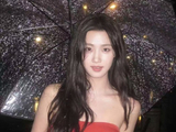 网友对卢昱晓和李梦的这次片场互动主要有哪些评价和讨论？