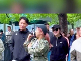 杨千嬅夫妇23日现身杭州西湖，25日开演唱会
