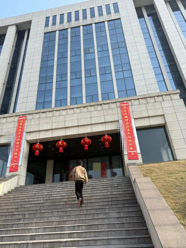 赵奎所在集团的办公大楼（刘保奇 摄）