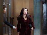 朱珠演绎优雅亲密戏，眼神微表情传递张力