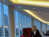 网球真是球拍运动之王…… 费德勒打乒乓球就像天生为此而生