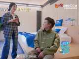 秦岚暖心接力疲惫的沈月，细心照顾小朋友，姐妹同心带娃超靠谱～亲爱的客栈