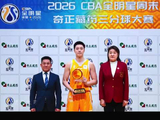 胡明轩怀念45度角位置，坦言有遗憾也有答案