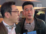 北京车展顶流名场面来袭！叔圈天菜王志飞宁理同框仰望展台