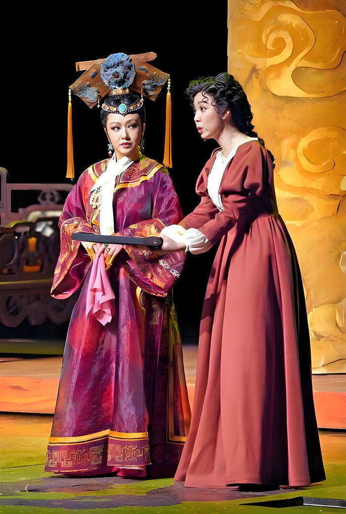 话剧《德龄与慈禧》剧照