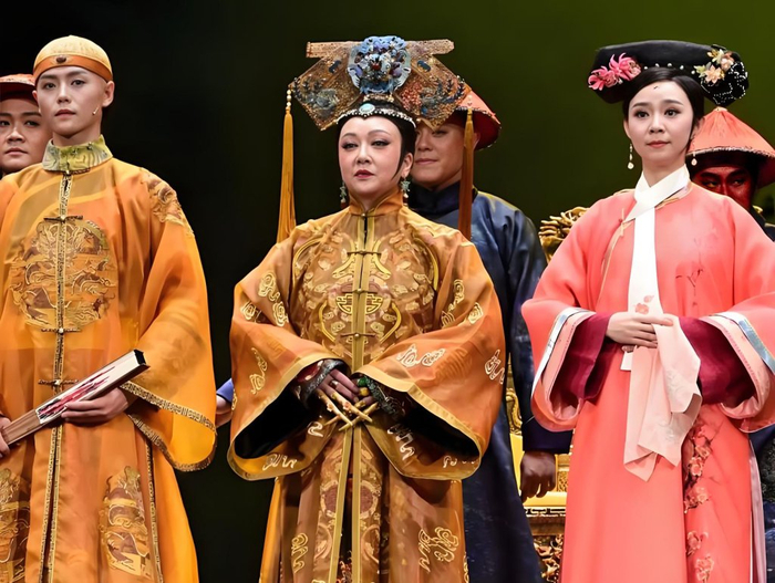 话剧《德龄与慈禧》剧照