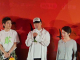 陈思诚导演在《10间敢死队》中是如何实现喜剧与悲情的平衡的？