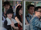 《奔跑吧》节目组通常是如何安排常驻嘉宾的录制周期的？