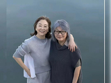 林青霞为何能坦然接受白发与皱纹，并称其是岁月的勋章？