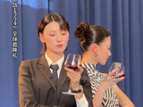 王丹妮廖子妤首映礼重现盖茨比举杯名场面