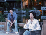 鲍蕾晒陆毅50岁庆生视频,女儿贝儿和小叶子读手写信抹泪,“爸爸一下子变老了”
