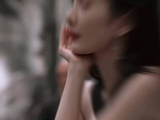 杨幂说被蒸汽眼罩烫伤了，大美女好惨啊！我天？！？！那应该挺痛吧