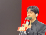 边伯贤为WIEA盛典研究中文四声调