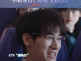 模仿腾格尔，一开口就绷不住了 @小新 唱歌自带口音，今日份快乐源泉