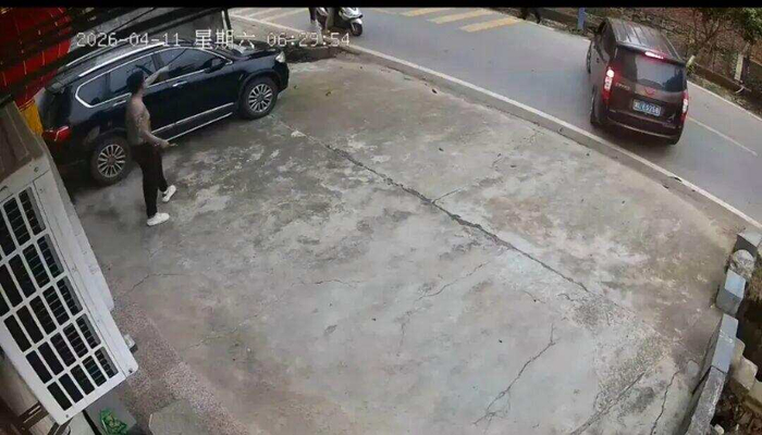 70岁老人与歹徒搏斗被咬掉鼻子，当地政府：将申报见义勇为，协助解决医疗费