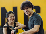 钟欣潼深情祝福蔡卓妍结婚，姐妹情深25年友情见证_阿娇_评论_社交