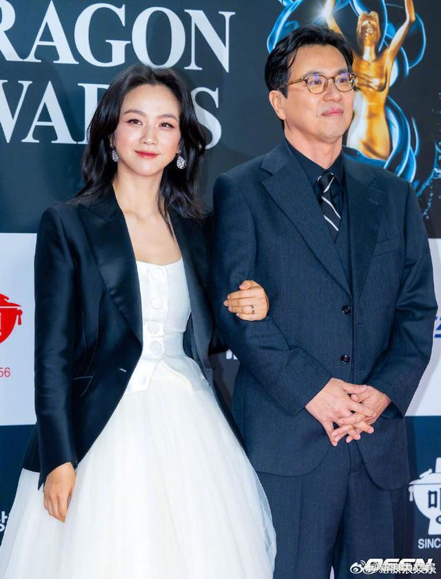 来源：新浪娱乐、都市现场、此前报道 B48