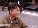 杨迪牵手孟佳！两人现场跳舞，欧豪都被逗笑！
