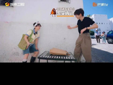 沈月翟潇闻抬桌子没有一秒不好笑